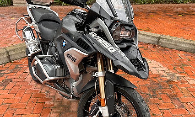 Bmw Gs 1250...