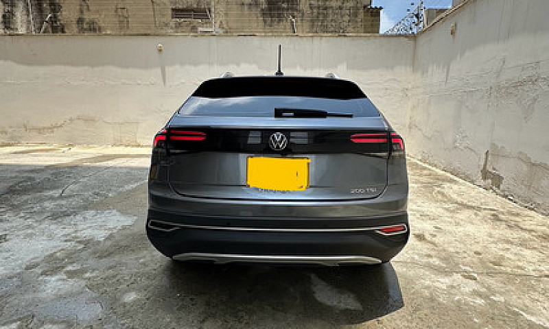 Volkswagen Nivus 1.0...