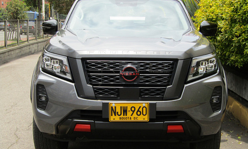 Nissan Frontier 2.5 ...