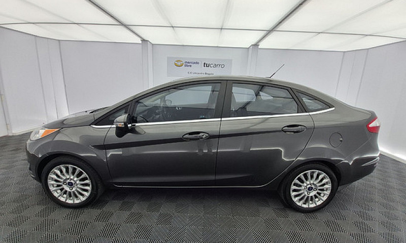 Ford Fiesta 1.6 Tita...