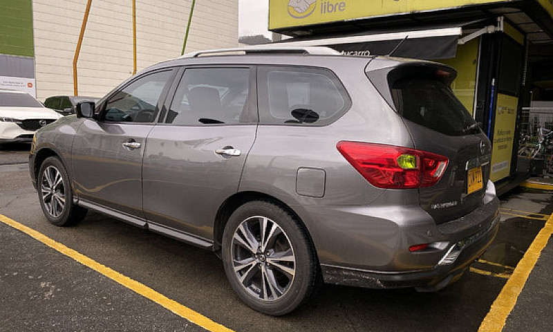Nissan Pathfinder 3....