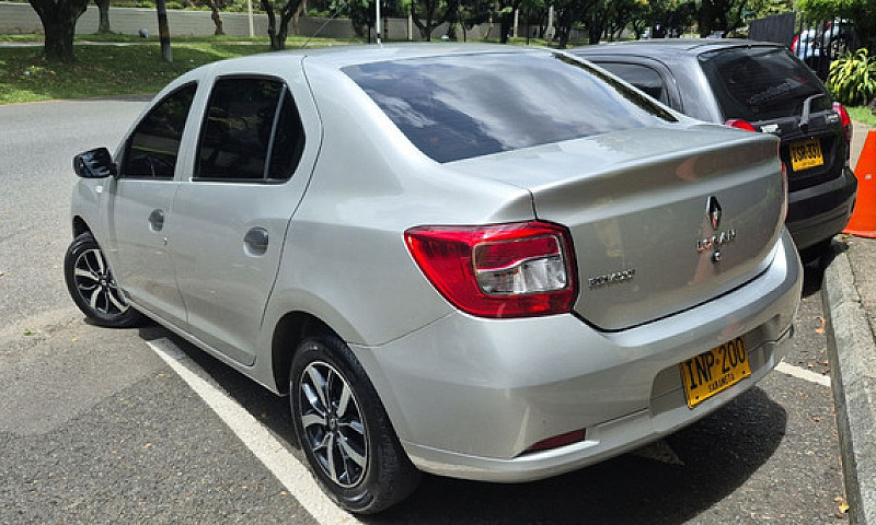 Renault Logan 1.6 Au...