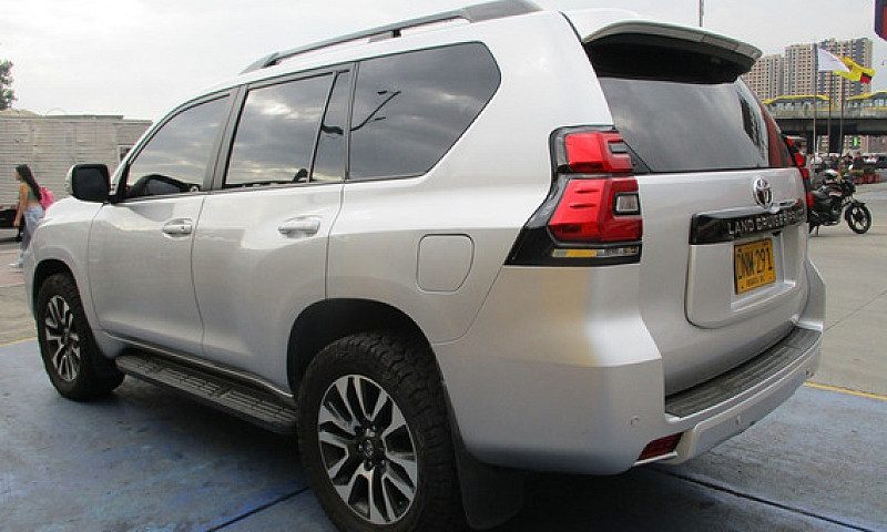 Toyota Prado  4X4 30...