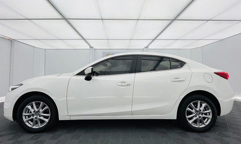 Mazda 3 2.0 Touring...