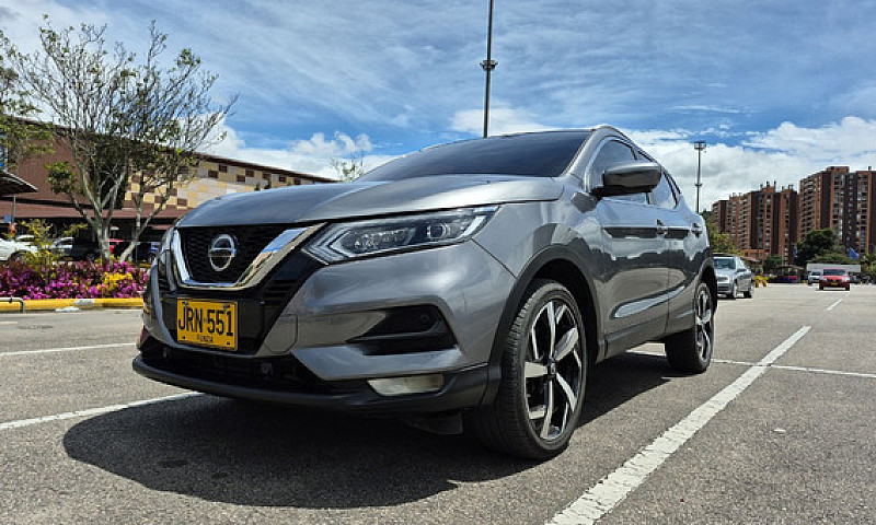 Nissan Qashqai 2.0 E...