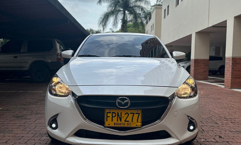 Mazda 2 Touring Aut...