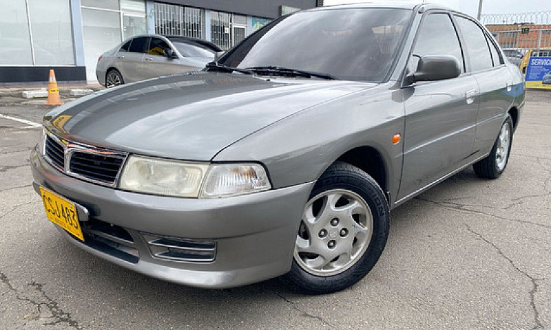 Mitsubishi Lancer 1....