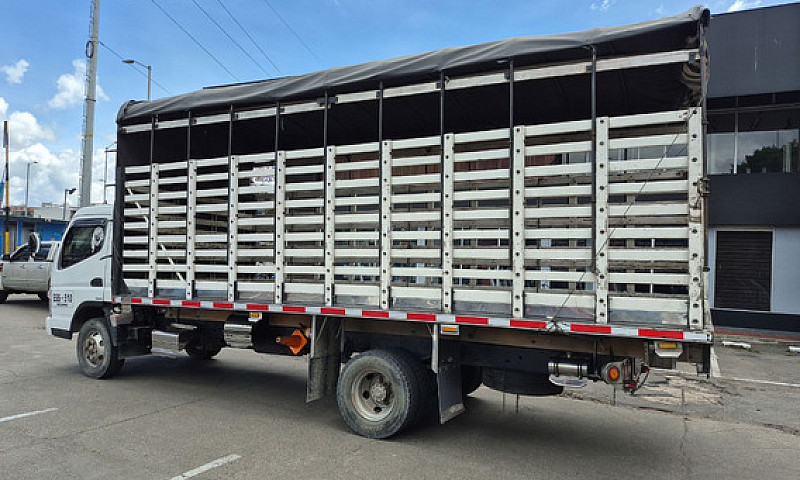 Mitsubishi Fuso 4.9 ...