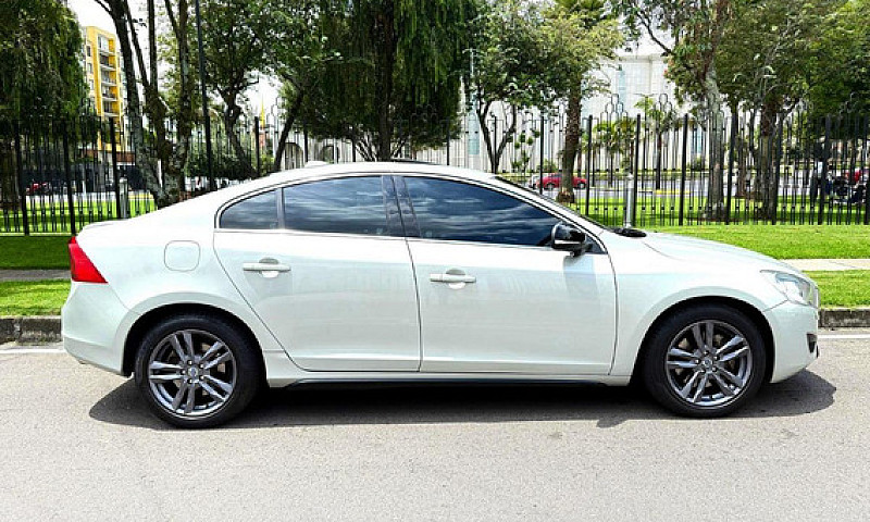 Volvo S60 3.0 T6 Awd...
