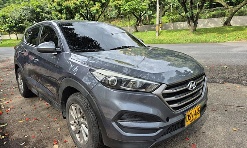 Hyundai Tucson Ix-35...