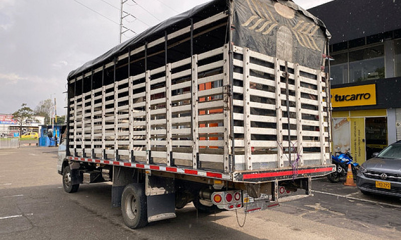 Mitsubishi Fuso 4.9 ...