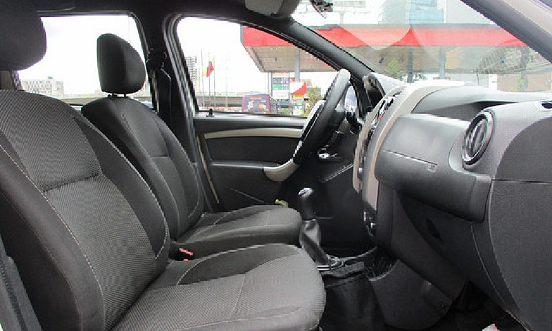 Renault Duster Expre...