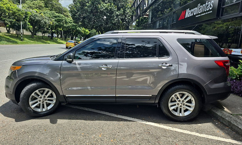 Ford Explorer 3.5 Li...