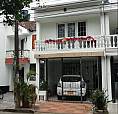 Casa Barrio Las Acacias Sobre Avenida