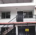 Ariendo Linda Casa
