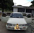 Se Vende Carro Mazda 323 Mod. 88