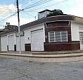 Casa Comercial Barrio La Esmeralda, Esquinera. Totalmente Remodelada.