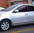 Espectacular Nissan Versa 2013-Color Plata - Mecanico- Como Nuevo