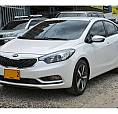 Kia Cerato Pro 2015 Automático R17