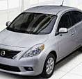 2021 - 4300 Km Nissan Versa 1.6 Mecánico