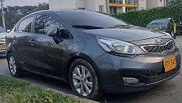 Excelente Kia Rio