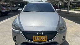 Mazda 2  Touring 1.5