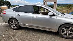 Nissan Teana..