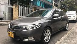 Vendo Hernoso Kia Cerato Forte Sports Full Eqipo