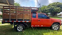 Camioneta Nissan Cabina Y Media