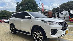 Oportunidad Toyota Fortuner 2,7 Gasolina Full Equipo