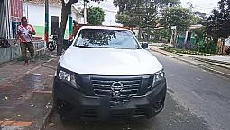 Nissan Frontier Estacas