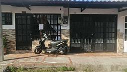 Vendo Casa Con 2 Apartamentos