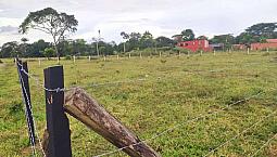Lote De 1.292 Metros Cuadrados, Esquinero Y En Excelente Zona