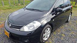 Nissan Tiida Hatchback