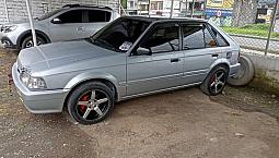 Mazda 323 Modelo 2003