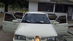 Se Vende Carro Mazda 323 Mod. 88