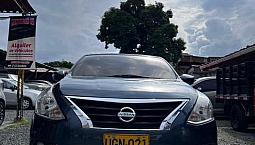 Nissan Versa Advance 2015