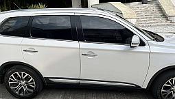 Mitsubishi Outlander 4X4 7 Pasajeros
