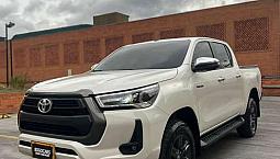 Toyota Hilux Diesel 2022 4X4