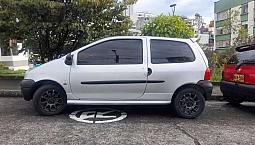Vendo Hermoso Twingo Access 2010 16 Valvulas