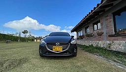 Mazda 2 Touring Automatico