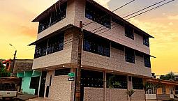 Gran Casa De 3 Niveles Con 3 Aptos Independientes