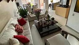 Se Vende Casa Esquinera Ubicada En Quintas De Sansucci Barrio Buque