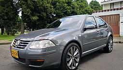 Vendo Volkswagen Jetta Trendline Motor 2.0Cc Mecánico Modelo 2008 En Ecxelente Estado,Pasa Peritaje,119.000Kms Soat Y T