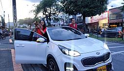 Camioneta Kia Hibrida