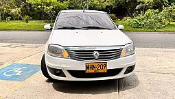 Renault Logan 1600 Dinamique Mecánico Blanco Full Equipo En Muy Buen Estado Rines De Lujo Llantas Pirrelly Air Bag 4V.e.