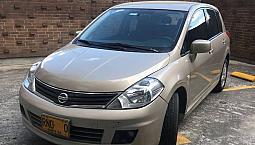 Tiida  Hb  1.8  Como Nuevo