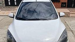 Mazda 2 Blanco, Excelente Estado