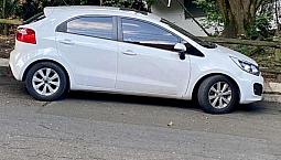 Kia Rio Automatico