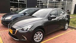 Mazda 2 Touring Sedan 1.5 Mecanico